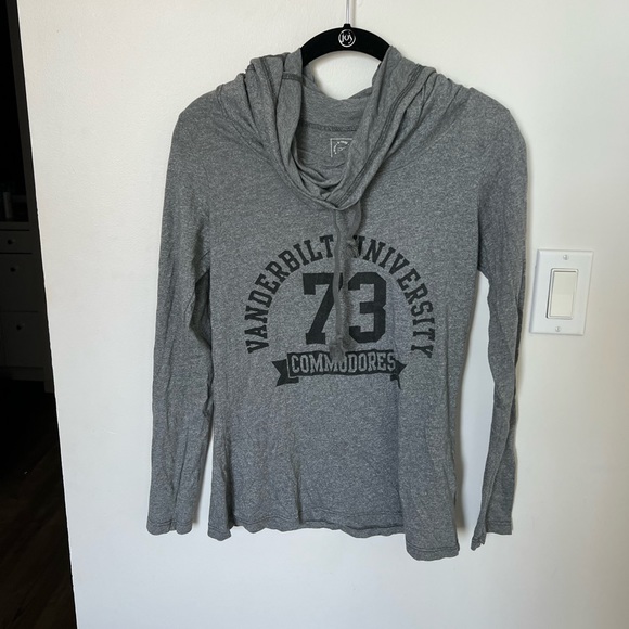Vanderbilt University Lightweight Gray Pullover - Picture 1 of 3